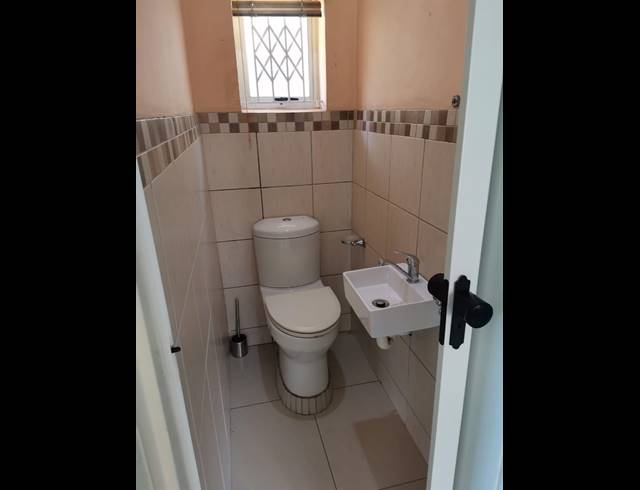 2 BEDROOM HOUSE FOR SALE IN SEA VIEW